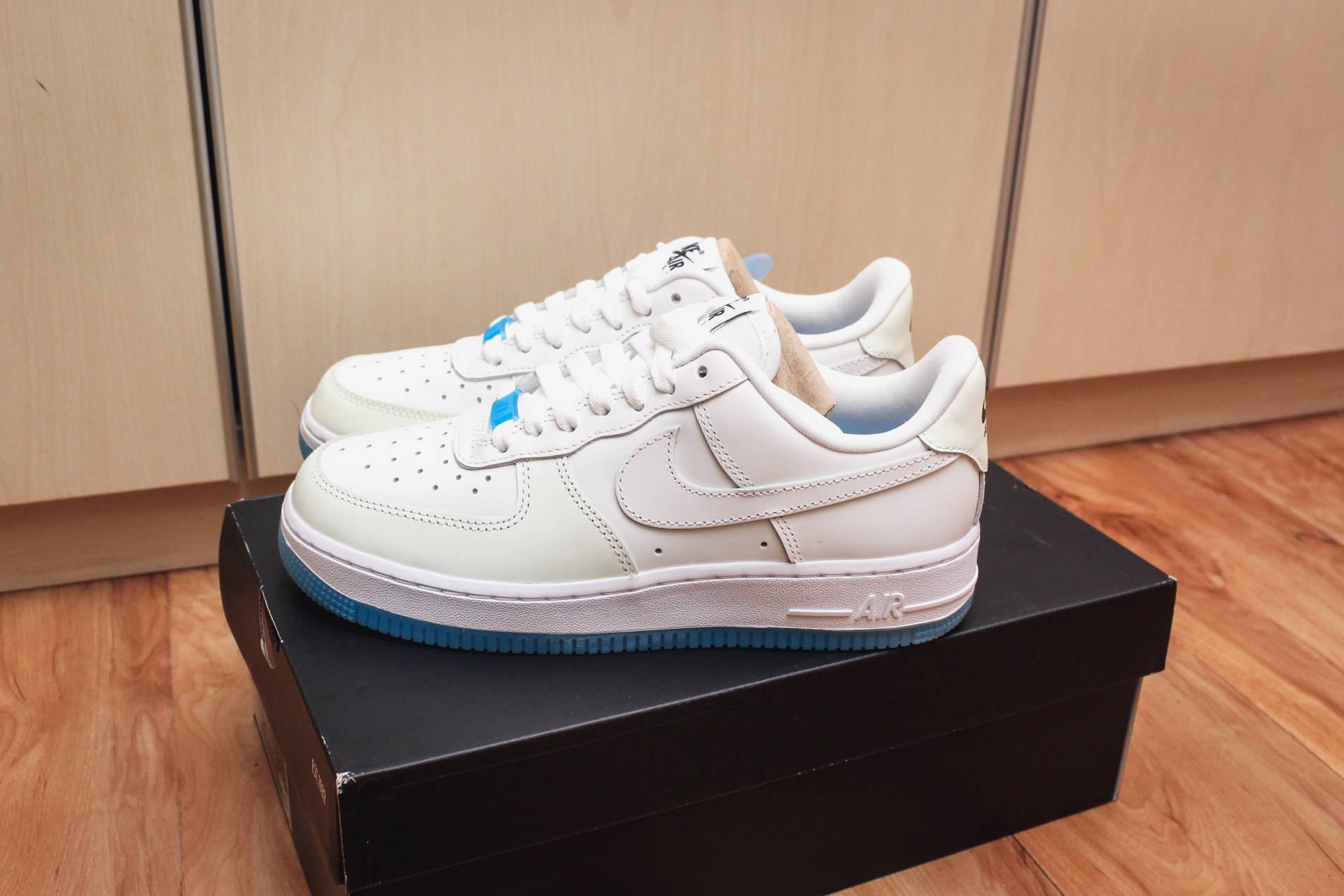 Nike空军一号阳光变色鞋，变色魅力与持久性的完美融合，Nike空军一号阳光变色鞋，变色魅力与持久性的独特融合