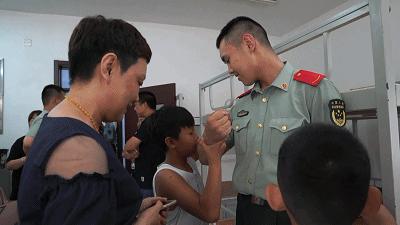 揭秘国宾护卫队，荣耀与责任的象征，国宾护卫队，荣耀与责任的典范