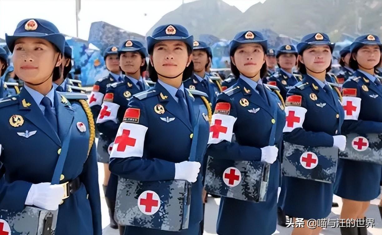 阅兵仪式首先出场的是什么，一场庄严与荣耀的开幕，庄严与荣耀的开幕，阅兵仪式首出场介绍