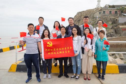 国防军事展厅布置氛围，展现力量与荣耀的舞台，国防军事展厅，力量与荣耀的展示舞台