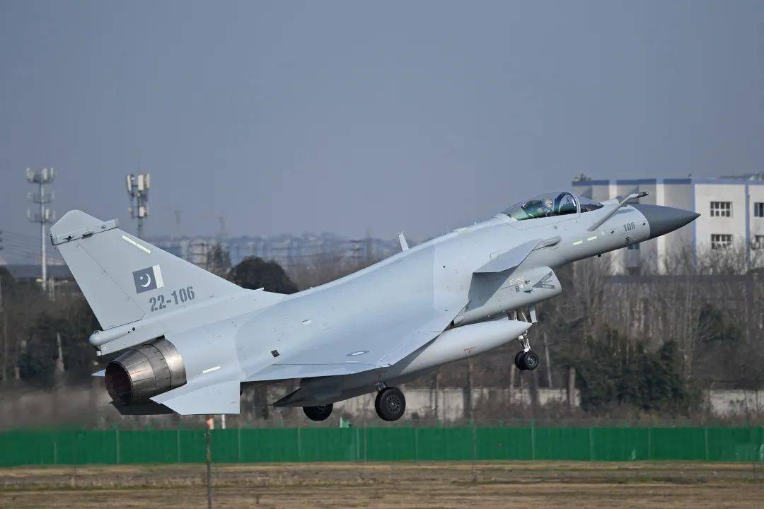 歼-10项目，中国航空工业的骄傲与荣光，歼-10项目，中国航空工业的辉煌里程碑