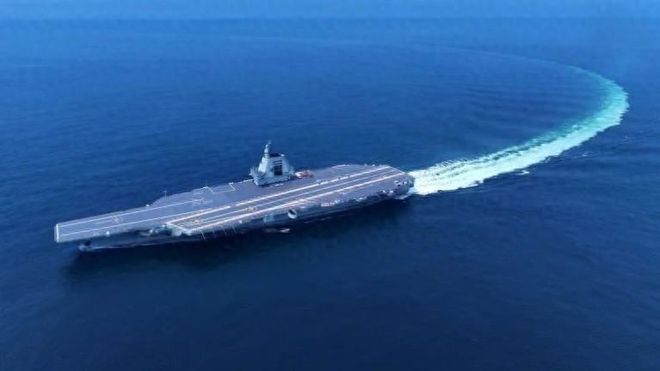 福建舰下水仪式完整视频，见证中国海军新时代的到来，福建舰下水仪式全程实录，中国海军新时代的壮丽启航