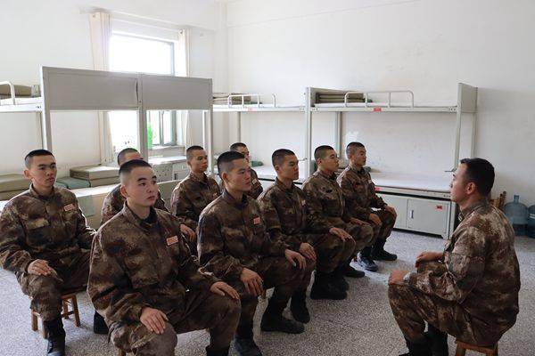 广东新兵杀班长事件，深度分析与反思，广东新兵杀班长事件深度剖析与反思