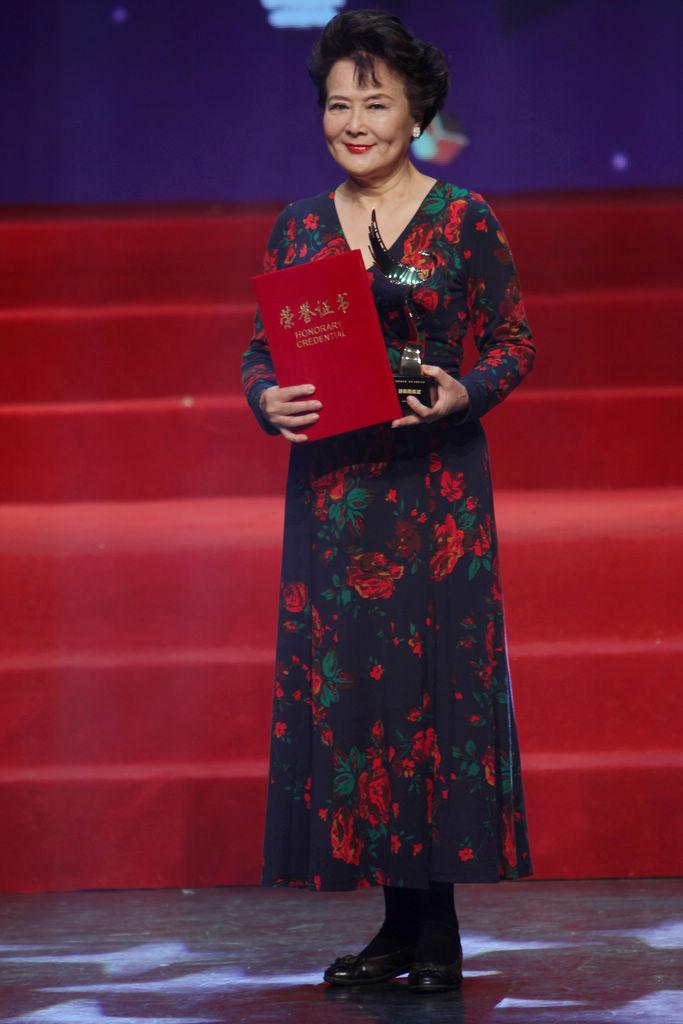 歼11战斗机贡献，中国国防力量的璀璨明珠，歼11战斗机，中国国防力量的璀璨明珠与贡献典范