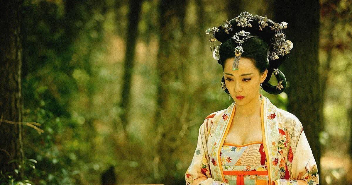 预言中华再出女皇，历史与未来的交汇点，预言中华再出女皇，历史与未来的交汇点时刻