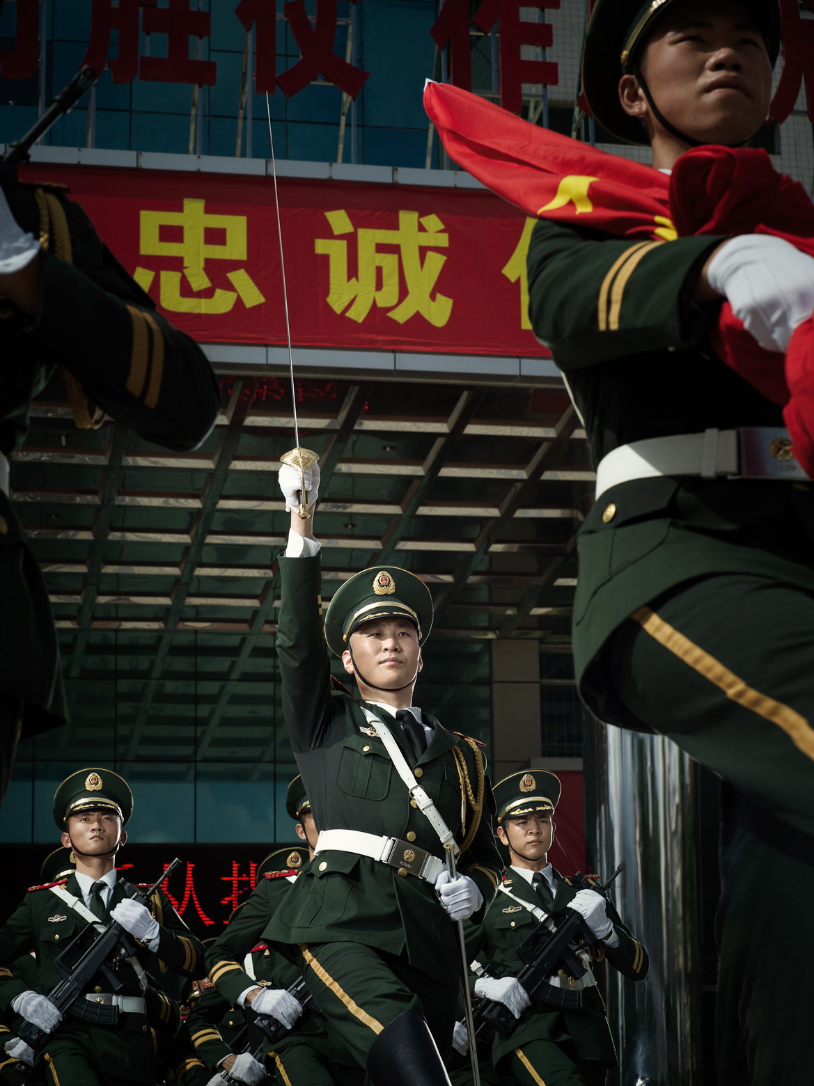 边防武警士兵转为警察，职业转型与成长之路，边防武警士兵转岗为警察，职业转型与成长之路探索