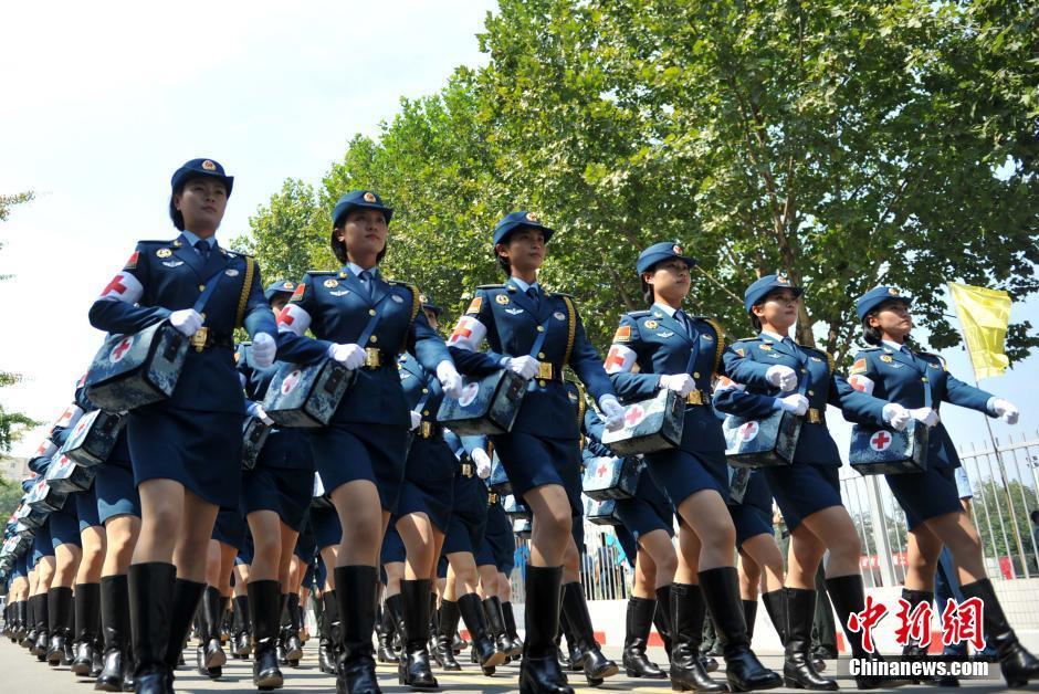 白求恩医疗方队女兵照片，时代精神的缩影与力量的见证，白求恩医疗方队女兵照片，时代精神的缩影，力量的见证风采