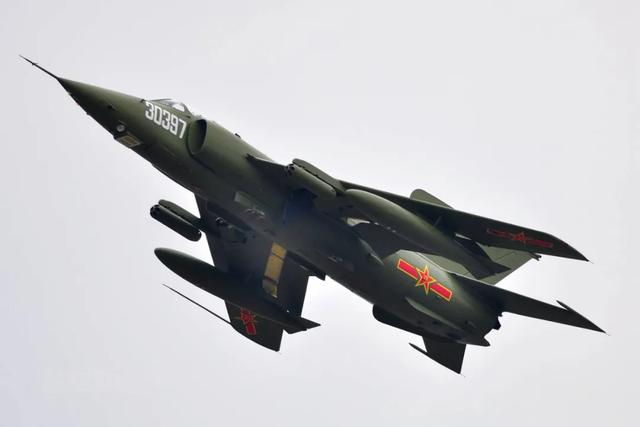 揭秘A-10攻击机的速度与威力，空中霸主的速度传奇，揭秘A-10攻击机的速度与威力，空中霸主传奇揭秘
