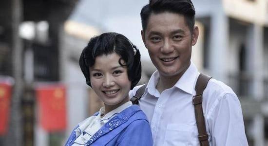 中国女特种兵霸气场面，中国女特种兵震撼瞬间，英勇无畏的霸气场面