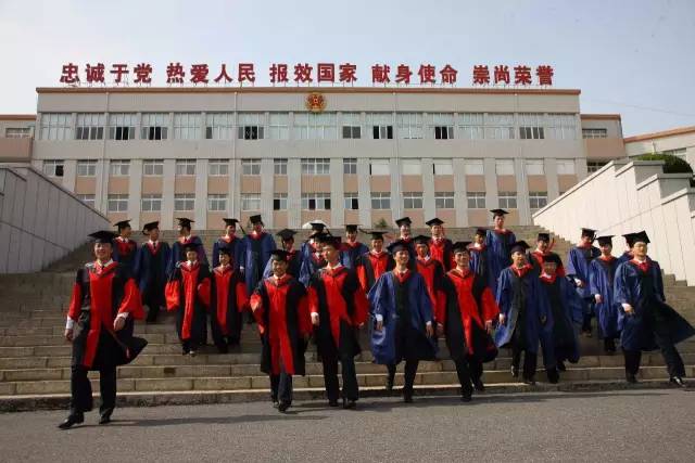 解放军大连海军舰艇学院的辉煌历程与未来展望，解放军大连海军舰艇学院，辉煌历程与未来展望