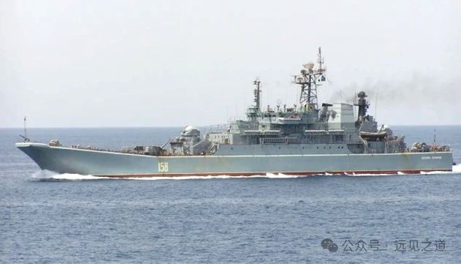 吕梁山号登陆舰，中国海军的新锐力量，中国海军新锐力量，吕梁山号登陆舰亮相