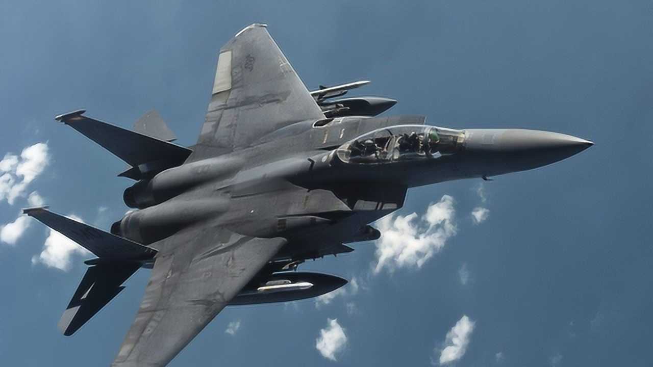 F-15E作战半径，空中巨鹰的作战能力分析，F-15E作战半径与空中巨鹰的作战能力解析