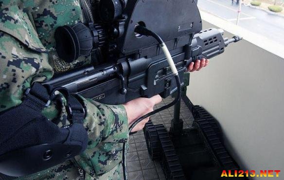 理想单兵作战武器，未来战争中的关键要素，理想单兵作战武器，未来战争的核心力量
