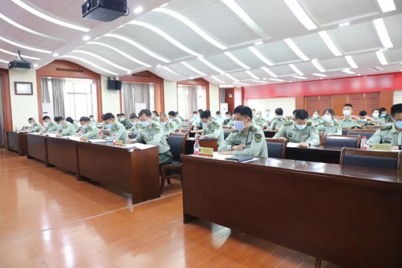 依法治军从严治军重要论述，依法治军从严治军的核心论述摘要