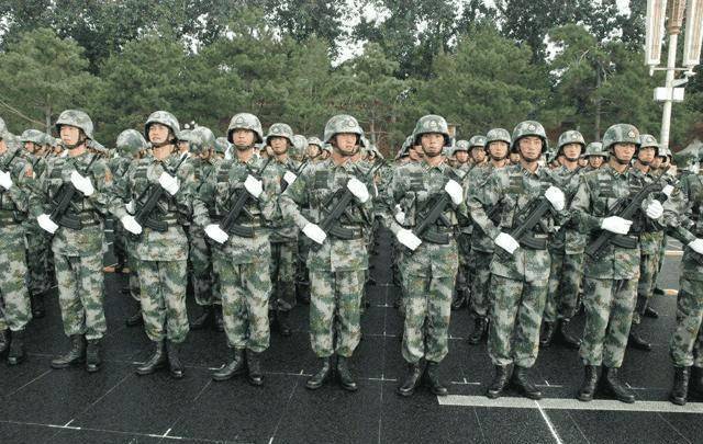 揭秘十四集团军，甲类还是乙类的荣耀与责任，揭秘十四集团军的荣耀与责任，甲类还是乙类的担当与风采