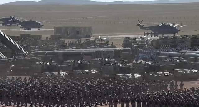 朱日和阅兵规模之大，震撼世界的壮丽景象，朱日和阅兵壮丽景象，震撼世界的大规模阅兵