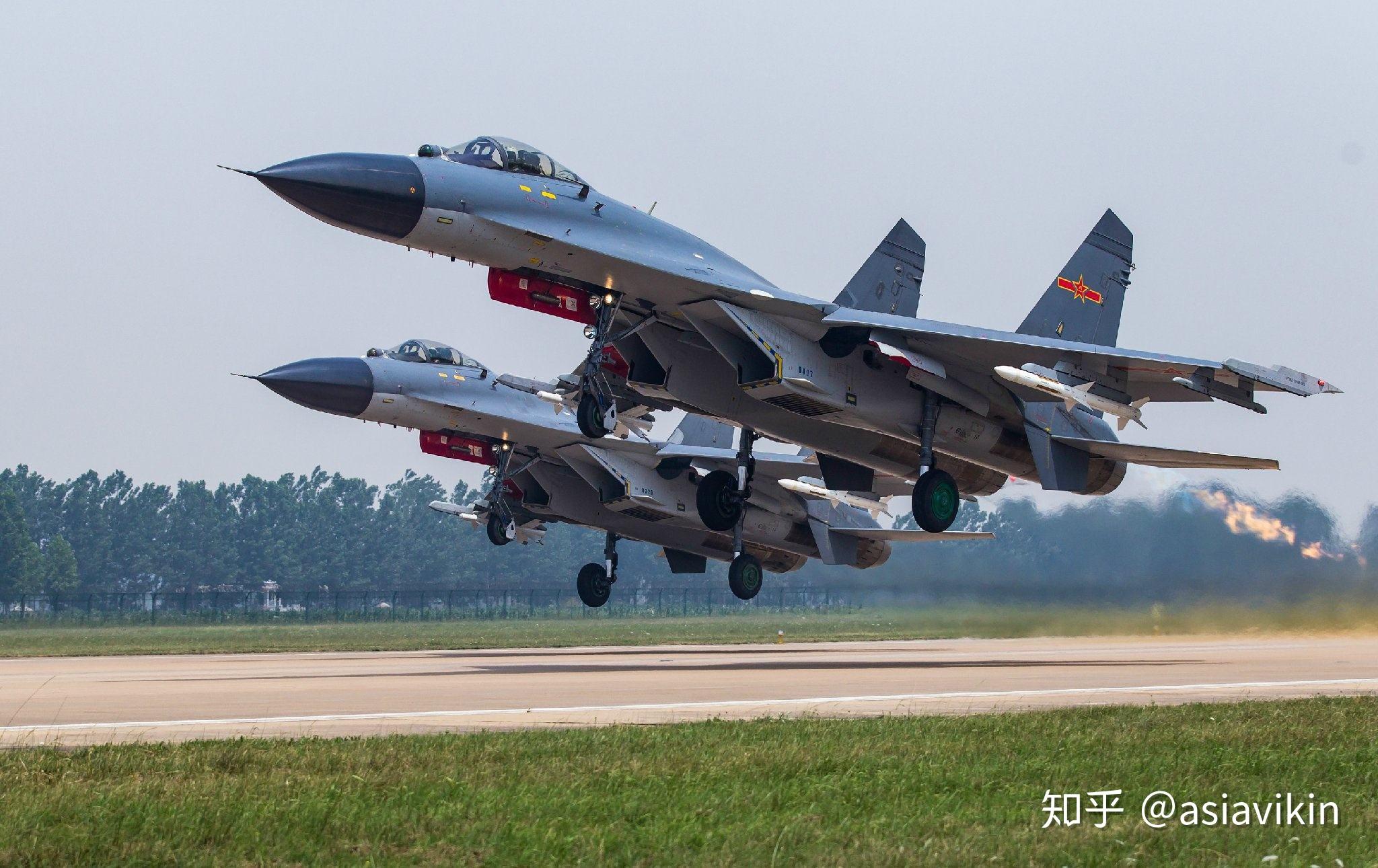 歼11战斗机与歼10战斗机，中国空军的双璧，中国空军双璧，歼11与歼10战斗机的辉煌篇章