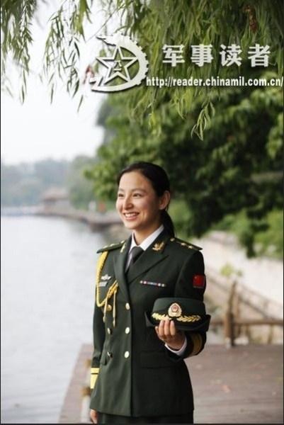 漂亮的解放军女兵，时代的荣光与骄傲，解放军女兵风采，时代的荣光与骄傲