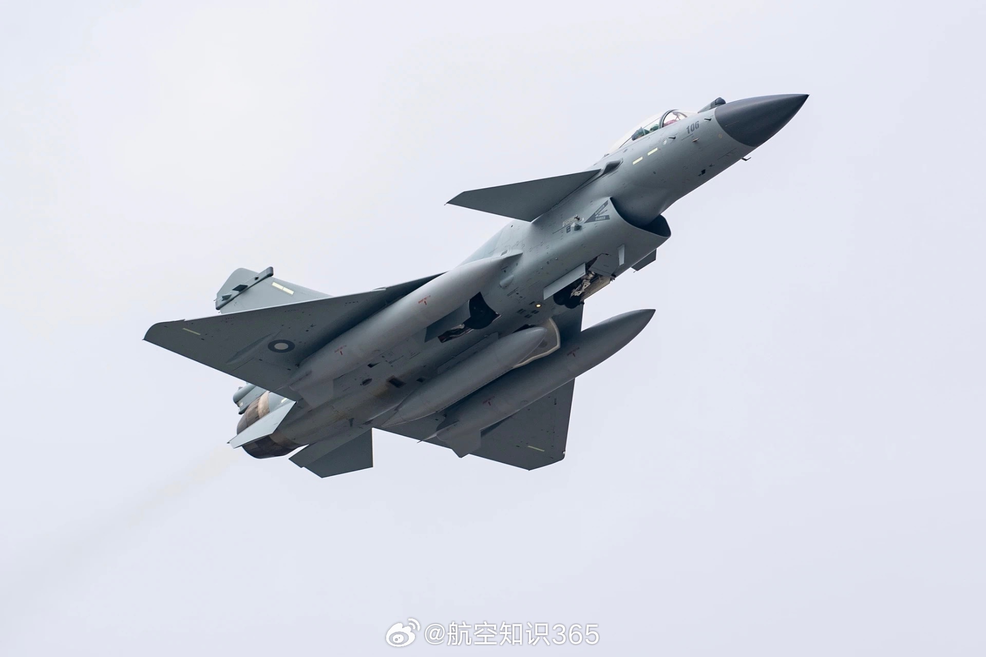 巴基斯坦换装歼-10，空中力量的崭新篇章，巴基斯坦换装歼-10，空中力量的崭新里程碑