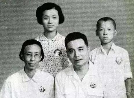 邓稼先子女的现状，传承与创新的力量，邓稼先子女现状，传承与创新的力量闪耀至今