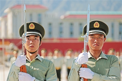 武警马靴，传统与现代的交融，武警马靴，传统与现代的时尚交融