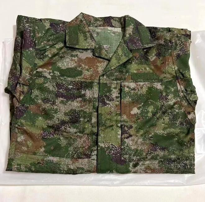 新时代军服风采