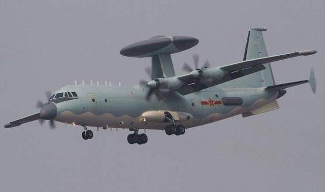 空警500与E-2D哪个更好，空中预警机的性能对比，空警500与E-2D空中预警机性能对比，哪个更胜一筹？