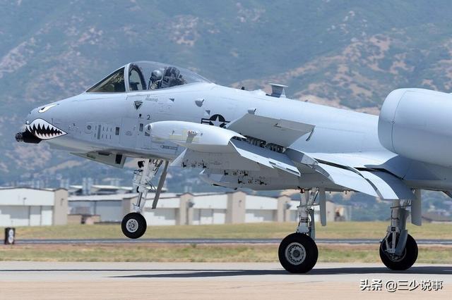 A-10疣猪攻击机的介绍，A-10疣猪攻击机详解