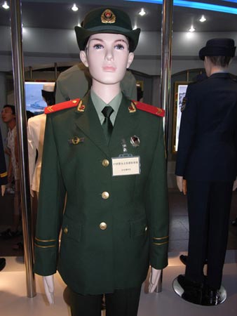 武警部队05式服装，新时代军需的象征与骄傲，武警部队05式服装，新时代军需的象征与荣光