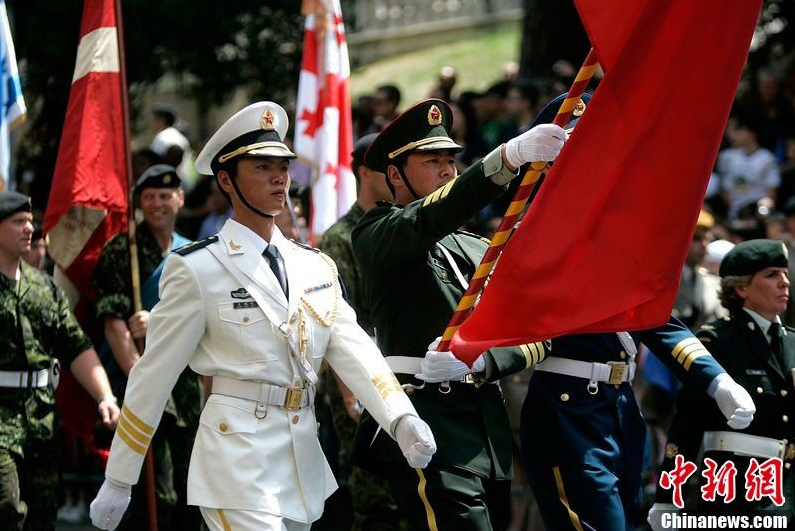三军仪仗队参加国外阅兵，展现国家力量与荣耀，三军仪仗队海外阅兵展现国家力量与荣耀风采