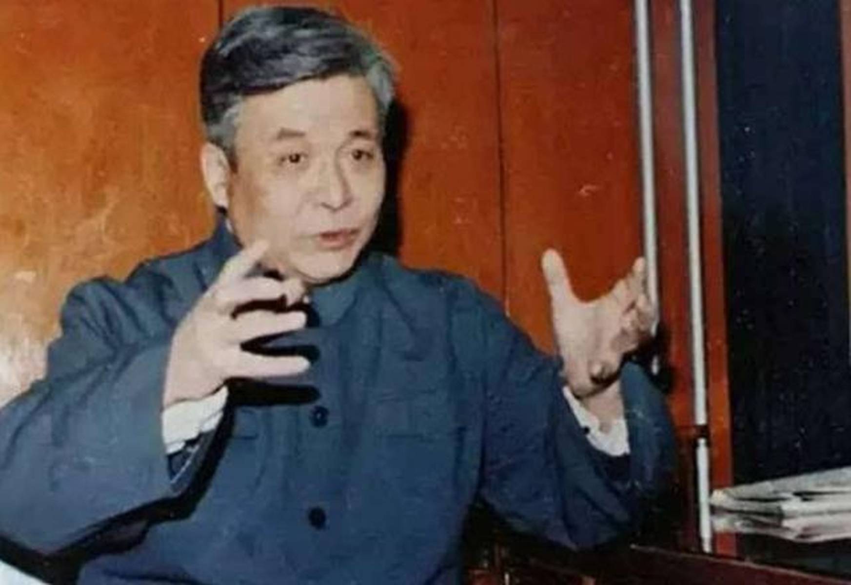 邓稼先生前的最后一句话，坚韧与奉献的永恒印记，邓稼先的最后一句话，坚韧与奉献的永恒精神传承