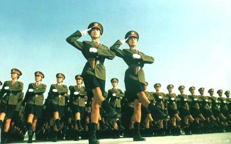 中国女兵方队电影，展现英勇无畏的女性力量，电影中国女兵方队，展现英勇无畏的女性力量风采