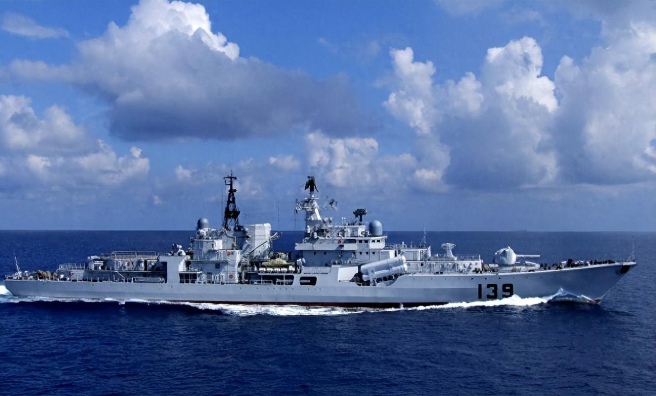 中国海军现代军舰，走向深蓝，展现大国力量，中国海军现代军舰，深蓝之旅，展现大国力量