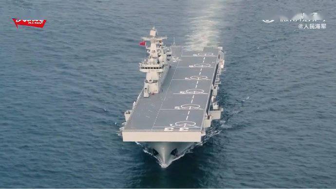揭秘中国海军新宠，第三艘075型两栖攻击舰的震撼力量，揭秘中国海军新宠，第三艘075型两栖攻击舰的震撼战力亮相！