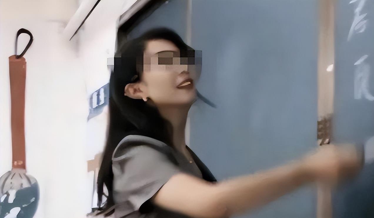 女教师遭入侵，事件背后的深思与应对之道，女教师遭入侵事件，背后的反思与应对策略