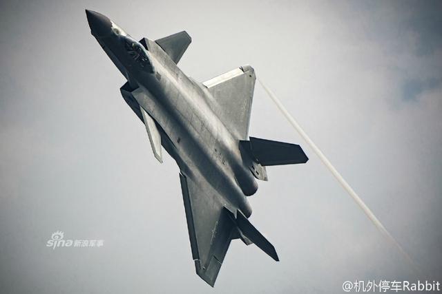 歼-20第五代战斗机的崛起与中国空军现代化进程，歼-20第五代战斗机的崛起，中国空军现代化进程的里程碑