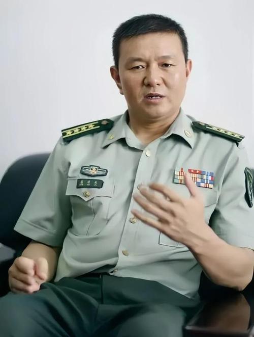 少校军衔，荣耀与责任的象征，少校军衔，荣耀与责任的标志