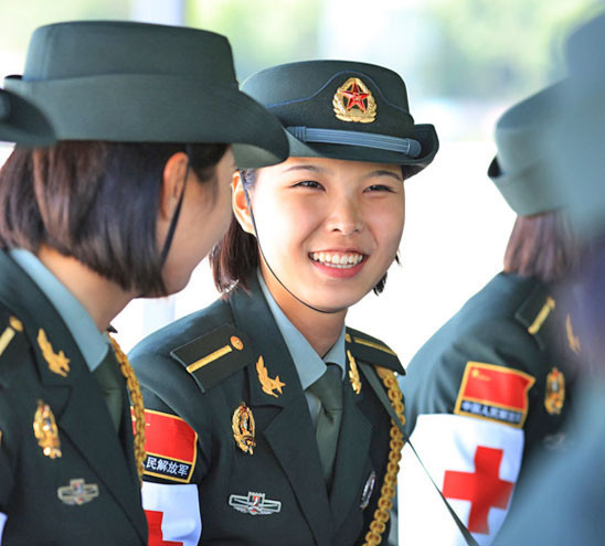 部队医院女兵之美篇，部队医院女兵的美丽篇章