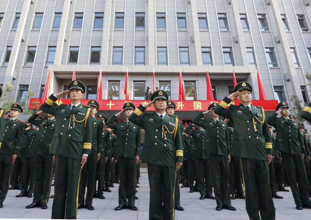 探索2019新款武警服装，时尚与功能的完美结合，探索时尚与功能的完美结合，2019新款武警服装亮相