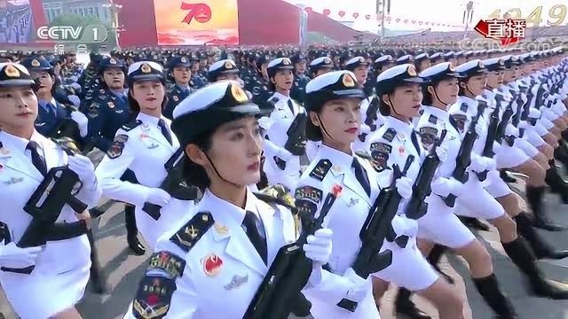 荣耀时刻，2021年中国阅兵中的女兵风采，荣耀时刻，中国阅兵中的女兵风采闪耀2021年
