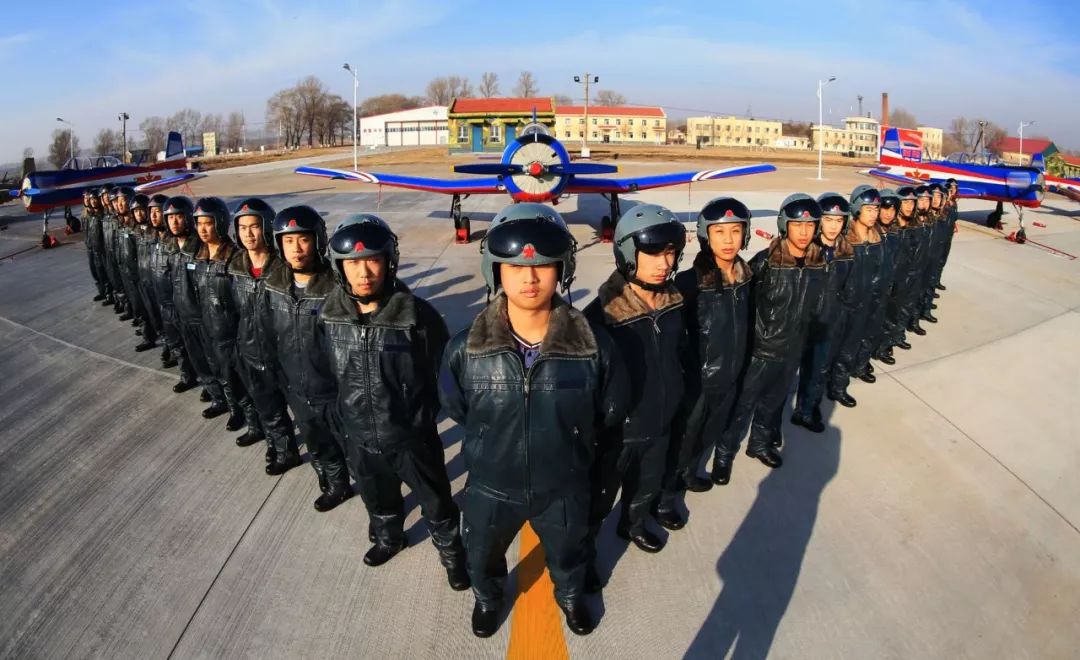 空军第六航空学校，培育精英的摇篮，空军第六航空学校，精英培育摇篮