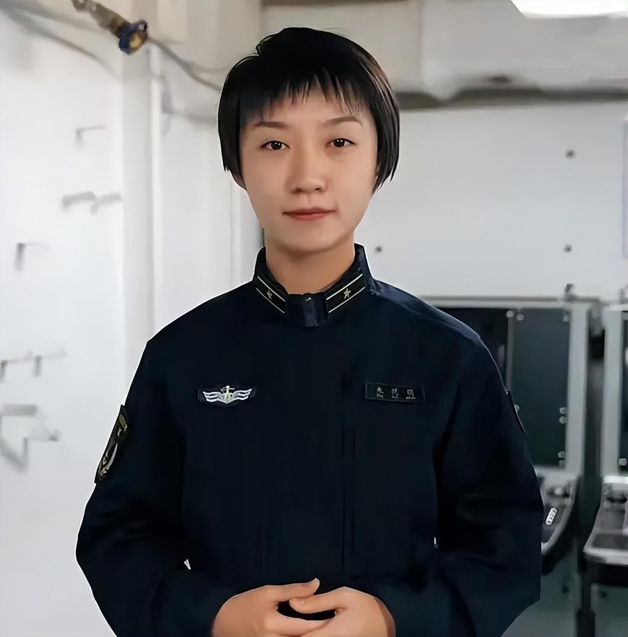 辽宁舰大小真相揭秘，辽宁舰尺寸真相大揭秘