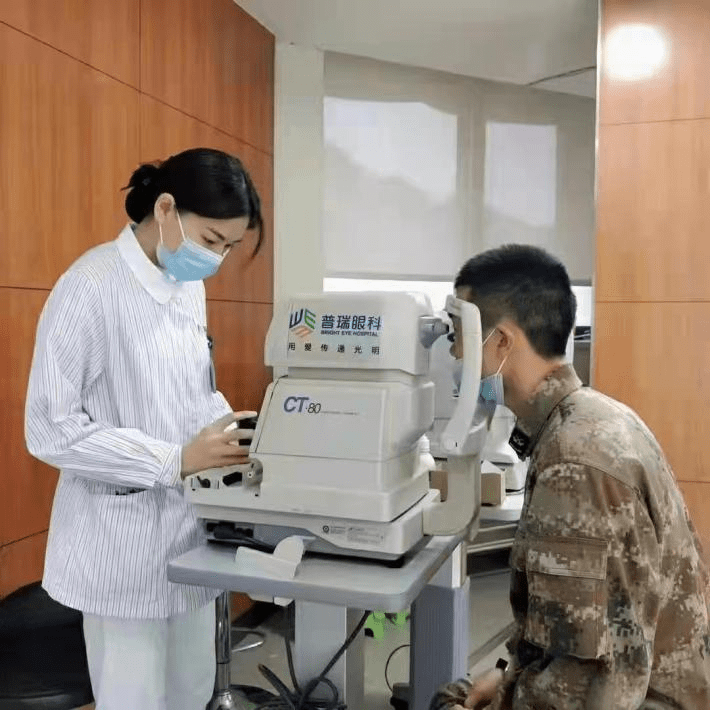 近视眼能否去当兵？解析视力问题对军事生涯的影响，近视眼对军事生涯的影响，解析视力问题能否影响当兵资格？