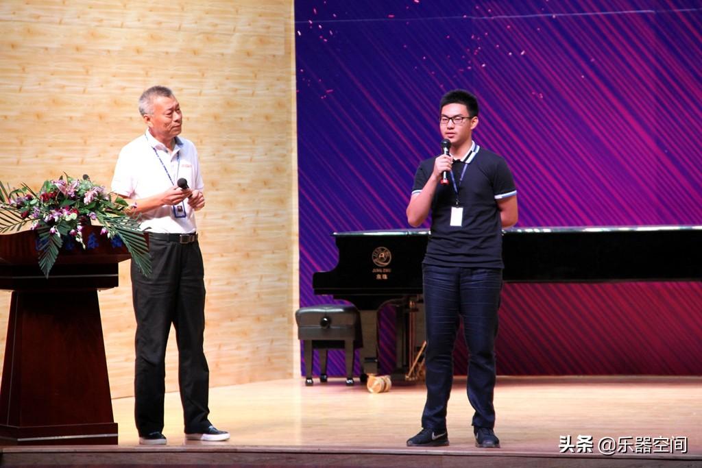 中国大型航母的规模与实力，揭示巨型航母的巨大尺寸与影响力，中国巨型航母的规模与实力，揭示其巨大尺寸与影响力