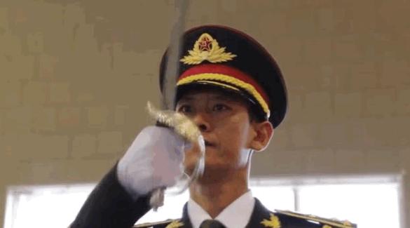 仪仗队队长是什么级别干部，职责、地位及等级探讨，仪仗队队长，职责、地位与等级揭秘