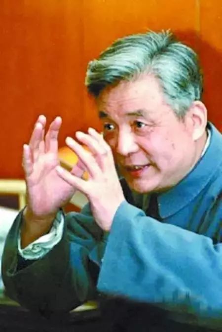 两弹一星之父，邓稼先的卓越贡献与不朽传奇，邓稼先，两弹一星之父的卓越贡献与传奇人生