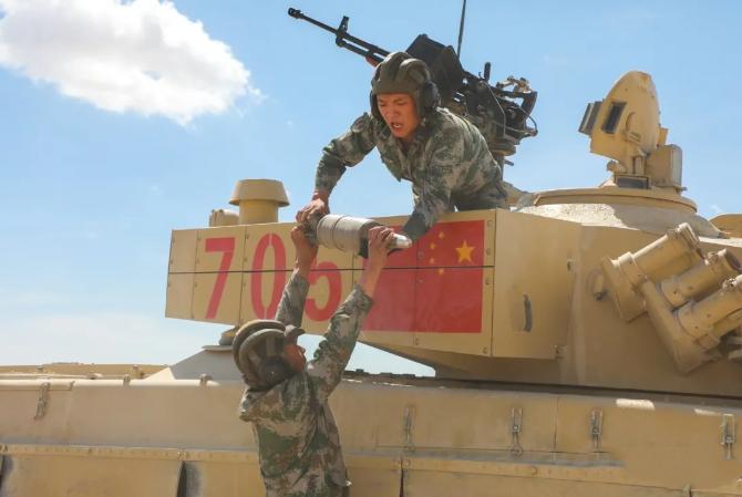 探索中国力量的象征，96式主战坦克与96式坦克的深度解析，深度解析，中国力量的象征——96式主战坦克与坦克技术探究