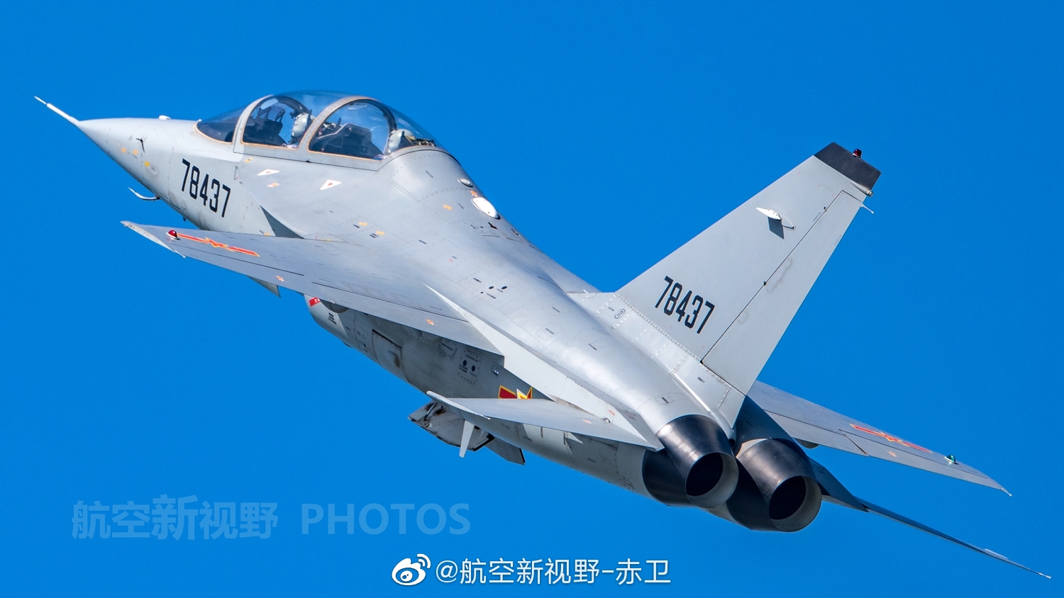 中国空军装备的飞机，力量与技术的完美结合，中国空军力量，飞机装备与技术完美融合