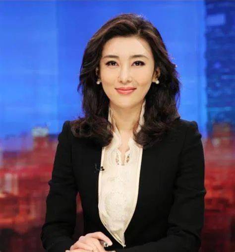 庄晓莹，军事频道主持人的独特魅力与风采，庄晓莹，军事频道主持人的独特魅力与风采展现