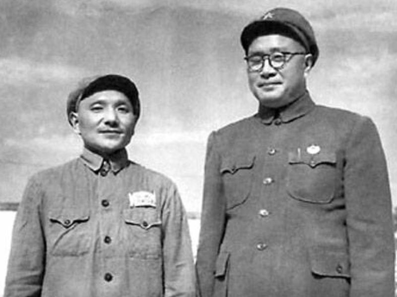 一南军事论坛女主持人是谁——探究其背景与风采，一南军事论坛女主持人背景与风采揭秘